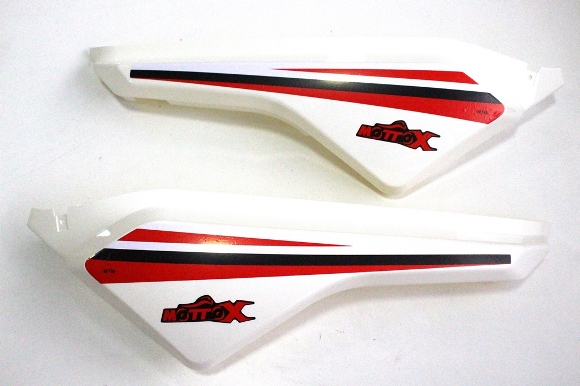 TAPA LATERAL Completo Motoneta DAYTONA DY150 GHOST Blanco