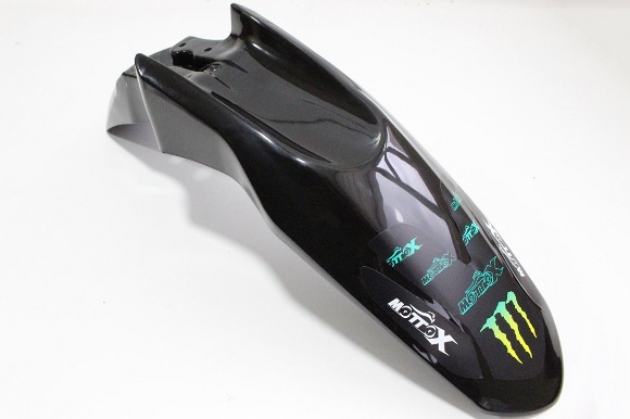 GUARDAFANGO DELANTERO PLASTICO 4Huecos HONDA XR150L/ XR190L/ SHINERAY ARMY 150 NEGRO